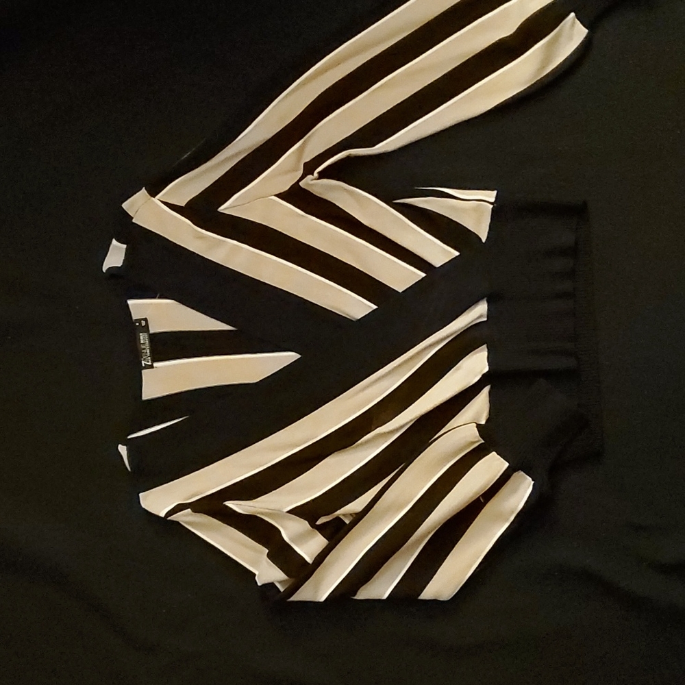 New York & Co. Sweater Top